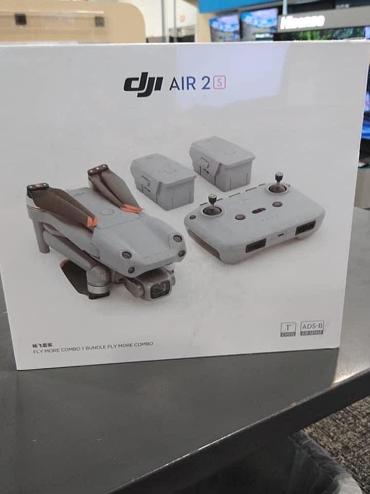 wantLIUKS's tweet image. Eccolo!! Dji Mavic Air 2S
Con i suoi prezzi!
#dji #magicair #mavicair2S