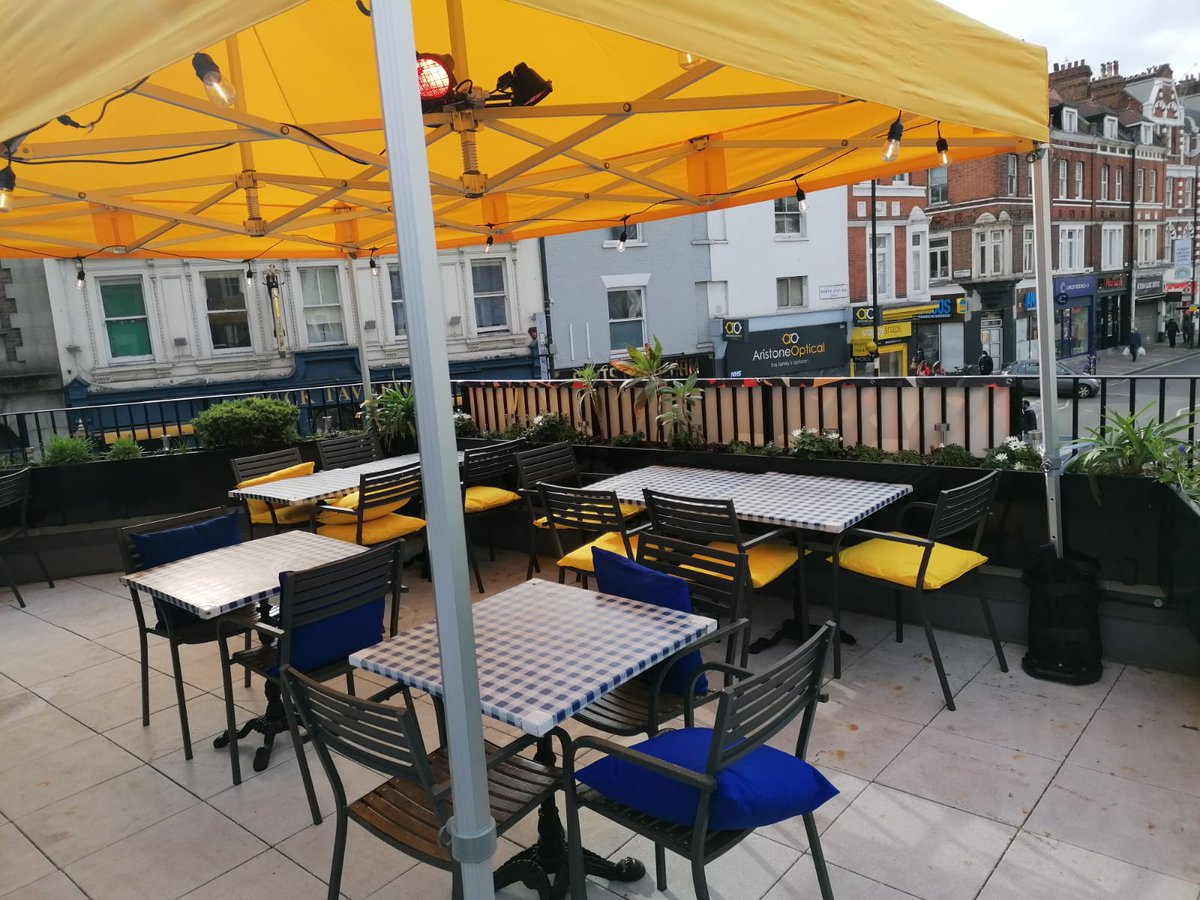 Foubert's Fulham Roof Terrace open from 12 April. 
12 April for ice-cream, coffee and music, and from 13th April for food and drink also. Heaters and gazebos to keep you warm and dry! Dogs welcome too.
 fouberts.co.uk/fulham
#fouberts #discoverfulham #icecream
