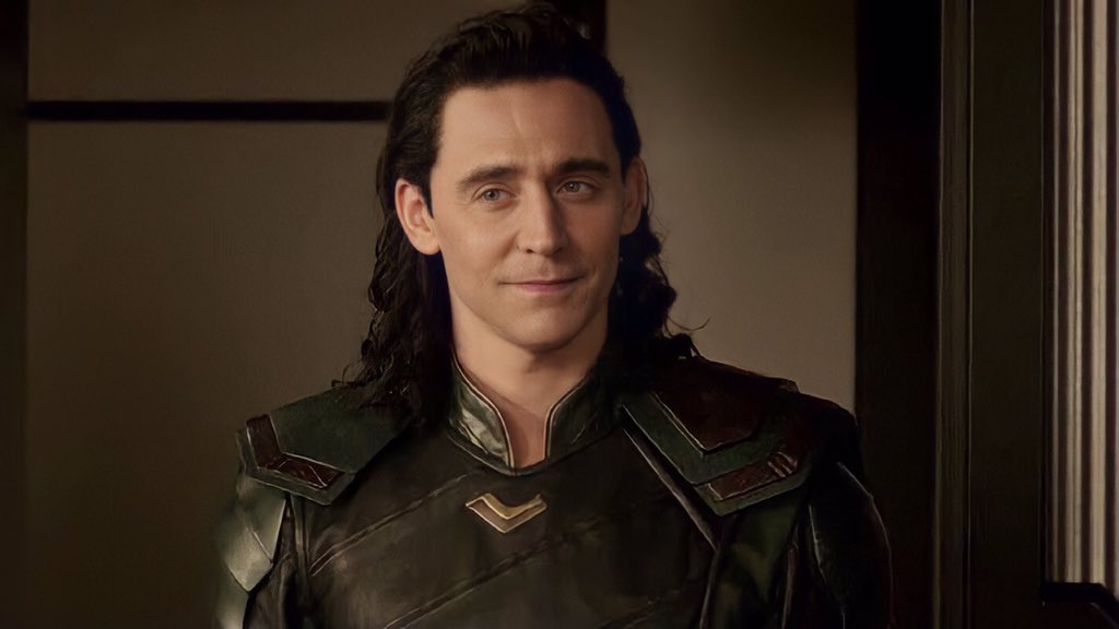616sLOKI's tweet photo. no one else can play loki better than tom hiddleston https://t.co/uda37ncMbu