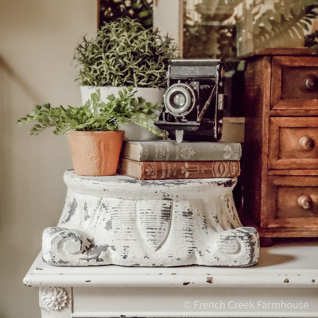 Feeling in the mood to redecorate for #spring ? I've pulled together a collection of some of my favorite #vintage and #farmhouse finds over on the blog. So many amazing pieces:
frenchcreekfarmhouse.com/2021/04/vintag…