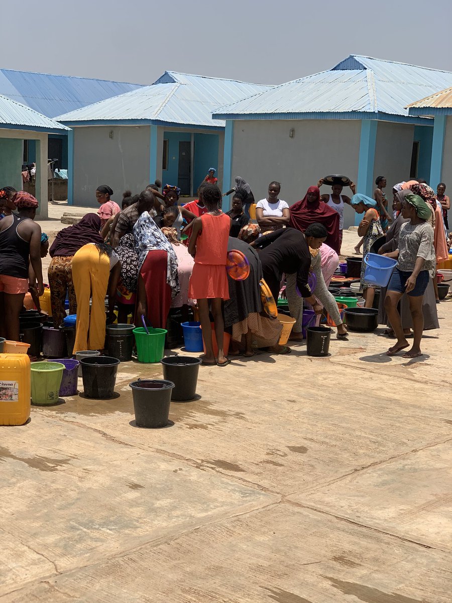 Yuswise3's tweet image. @KwasuReforms school hostel is the worse of all see what we are going through and u are telling us to pay for school hostel 
Imagine 70k per person in a room and a room is for 4 people and our needs has not been met struggling for water up and down this must end 
#endextortion