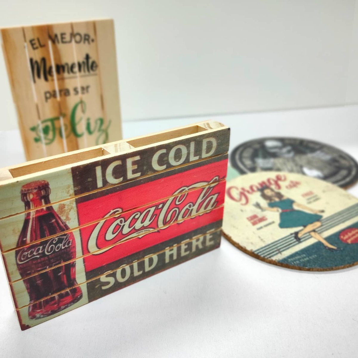 RBOnline_'s tweet photo. ¡Posavasos personalizados! En corcho o en madera con impresión directa.

#posavasos #impresiondirecta #impresion #regalospersonalizados #regalo #decoracion #cocacola #kingdomhearts #mandalorian #reddeadredemption2 #personalizado https://t.co/sbuNJhGsKE