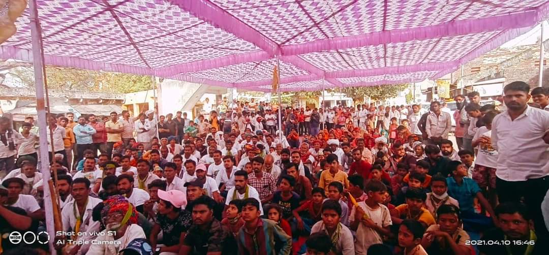 hanumanbeniwal's tweet photo. आरएलपी के उम्मीदवार श्री बद्रीलाल जाट के समर्थन में आज सहाड़ा विधानसभा क्षेत्र के ग्राम नेगडिया खेड़ा एवं झड़ोल में जनसपर्क कार्यक्रम की तस्वीरें!
@RLPINDIAorg https://t.co/LJkdJ5tTEt