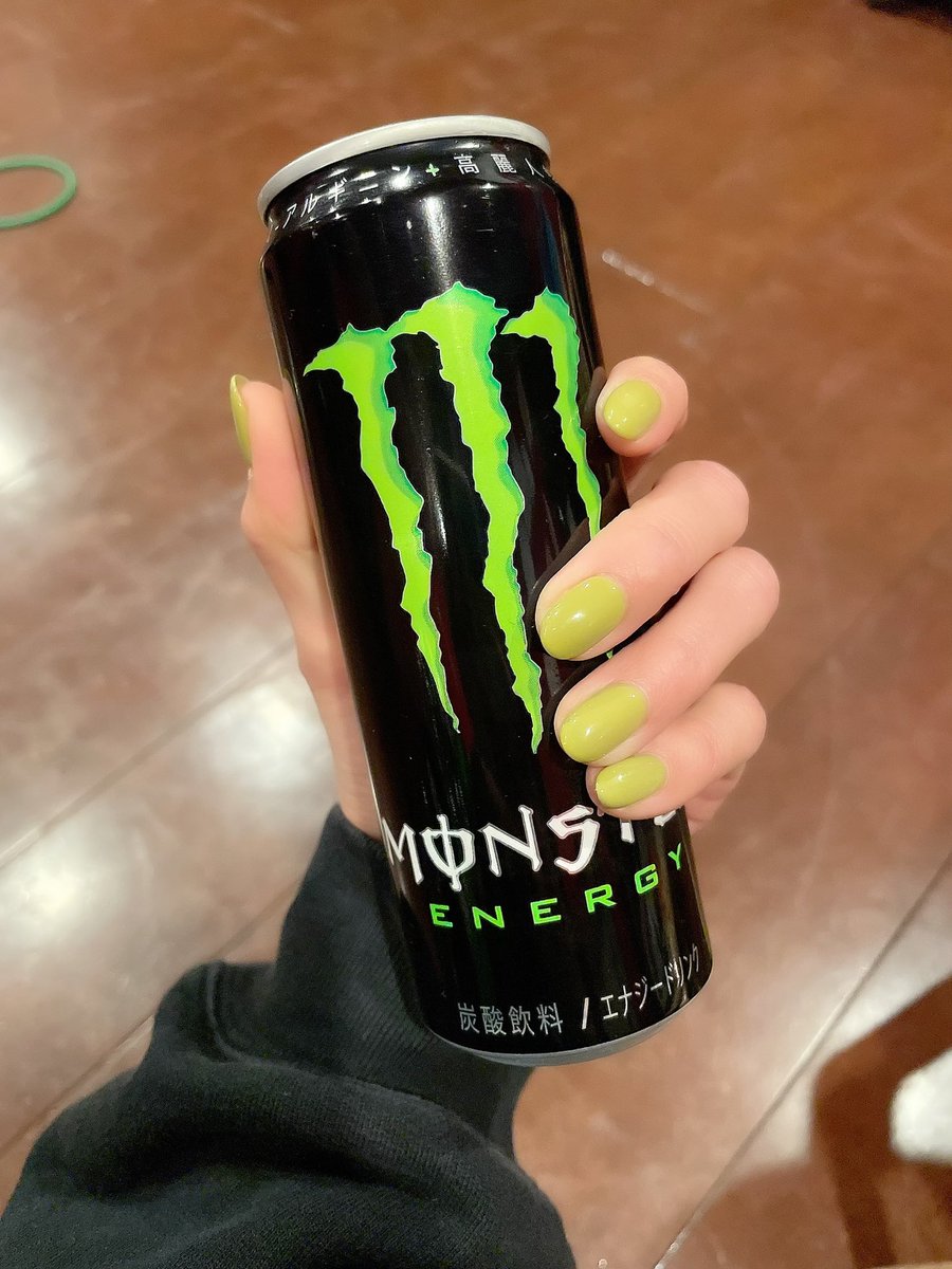 ピスタチオネイル…
魔剤ネイルだった…