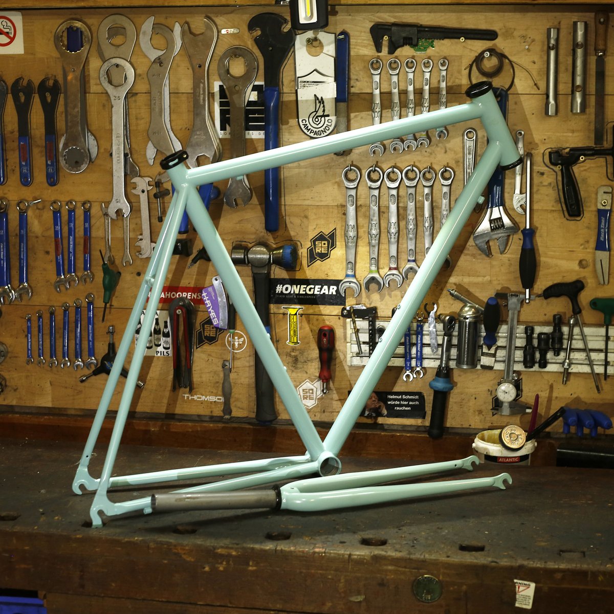 SoreBikes's tweet photo. @Focale44 Mustang frameset in celeste. We still have a couple left!

#frameset #focale44 #custombike #steelisreal #roadbike #hybridbike #touringbike #tracklocross #cyclinglife #lifebehindbars #steelframe #steelisreal #bikeshop #ehrenfeld #sorebikes https://t.co/kdTzg1j3xx