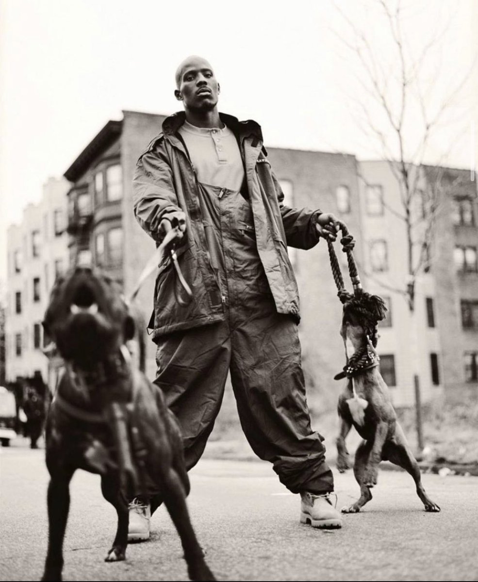 AlexSpencerrr's tweet photo. Rest In Peace DMX 📸 @jonathanmannion #RipDMX #DMX #HipHop #GoldCloud https://t.co/UKMD4XGBgK