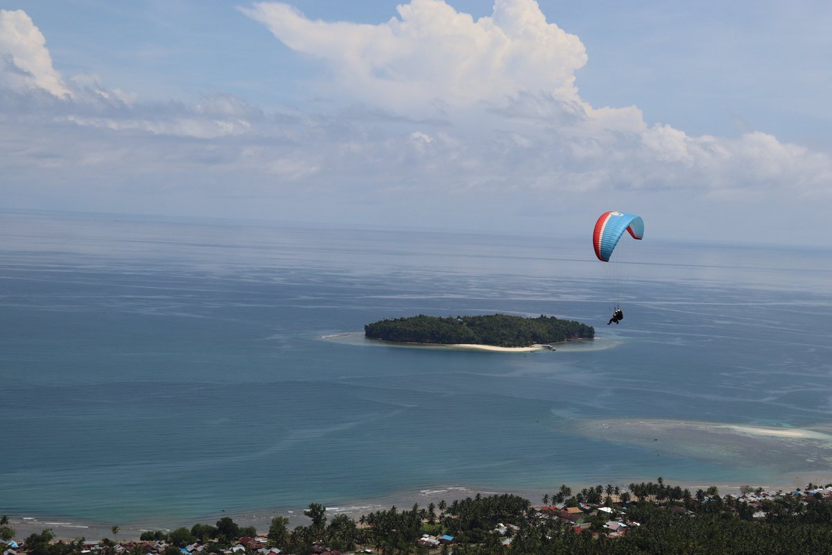 Pulau Busak Kab. Buol sulteng..