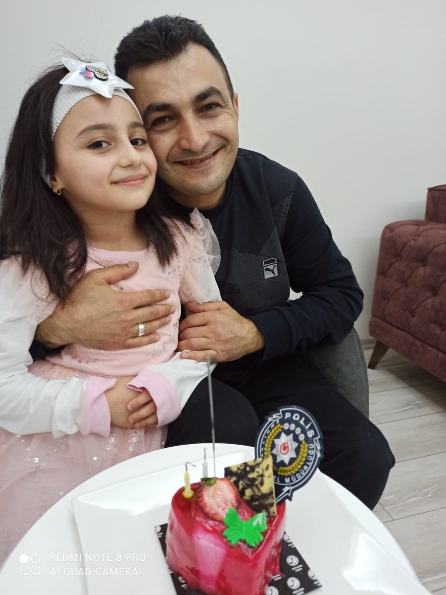 _emel55's tweet photo. Tüm Polis Teşkilatının günü kutlu olsun👪❤ https://t.co/fIQIWSluDm