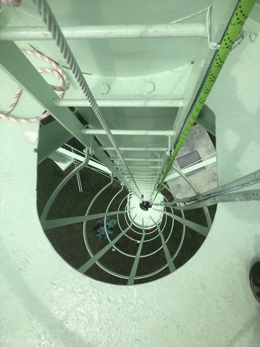 WakeWildMed's tweet photo. Get in the ring, hone some skills. Even the ones you thought you wouldn’t need. Always ready for wherever our patients may find themselves. Even up the occasional water tower. #austeremed #wildmed #imthirsty @resqpac @hawkvox @ChrisPeluso4 @dwayne_doctor https://t.co/uN60i1qYJw
