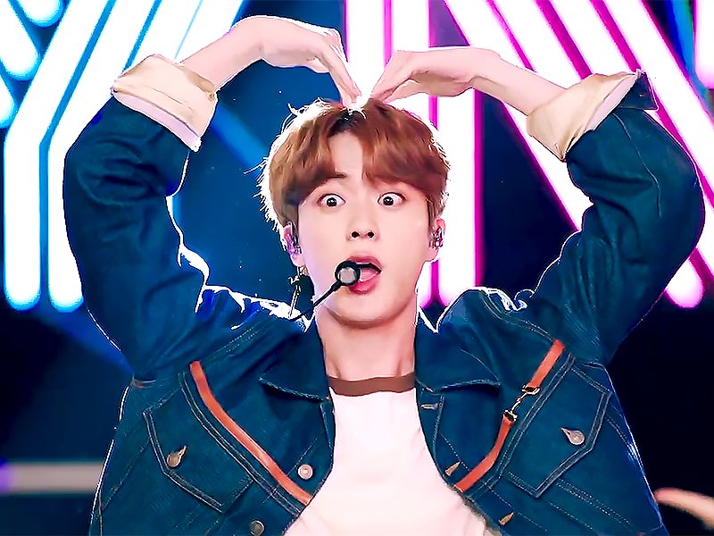 오늘은 이벵해야지요 💖

❥ 석지니 셀카방출기념 이벤트

𖤐 미스 디올 로즈 핸드크림 3️⃣분
𖤐 당발 4월 11일 
𖤐 RT만 해주세요

우리 석지니 많이 사랑해 ʚ♥⃛ɞ

#방탄소년단진 #JIN #BTSJIN <a href="/BTS_twt/">방탄소년단</a>