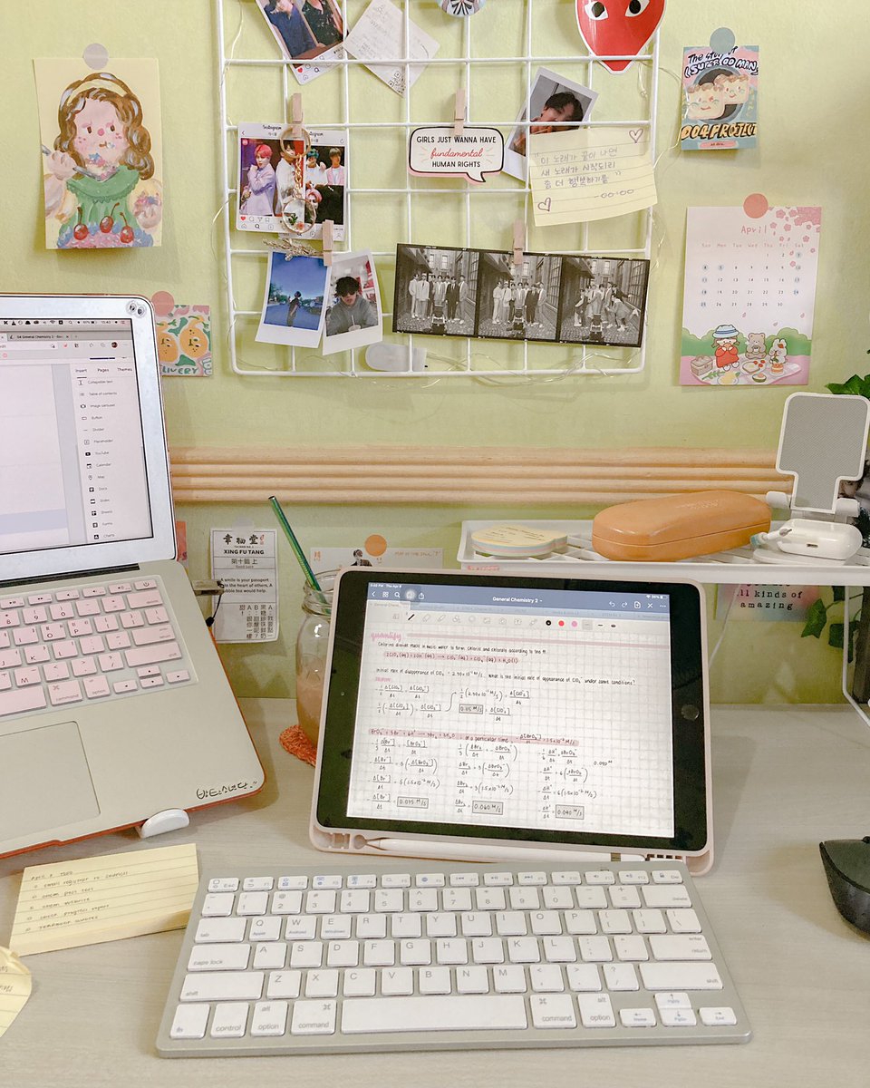 alinasdesk's tweet image. 🌷hi im reintroducing myself to #studytwt #studytwtph!!

couple things abt me! 🌱
— im alina
— im 17
— an aquarius, enfp, ravenclaw 
— senior stem student (abt to grad!!)
— i do digital and handwritten notes!

rt and let’s be moots!! 😽