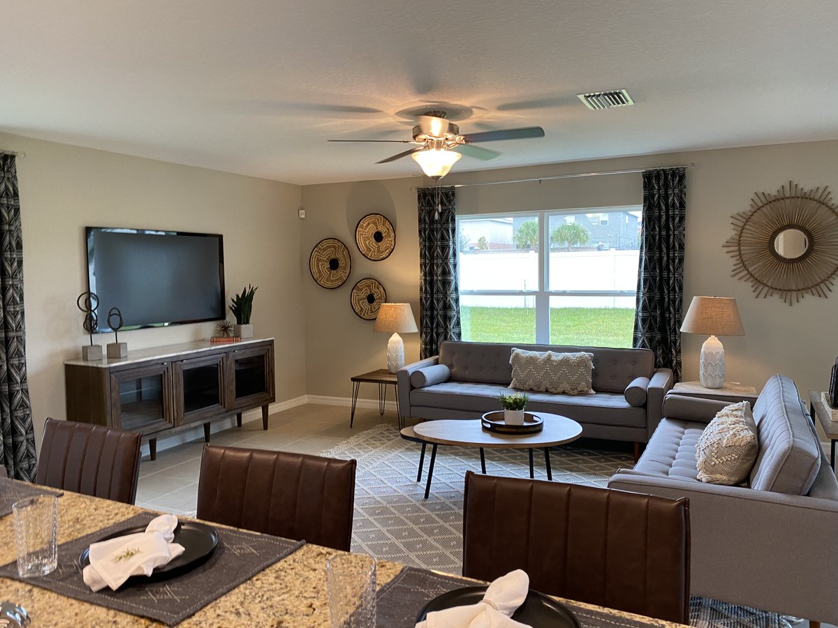 Model homes are such a great way to envision yourself in a floorplan. ⁠
#RealEstate #HousingMarket #SellersMarket #Homebuyer #HomesforSale #HomesofIG #NewContsruction #ModelHomes