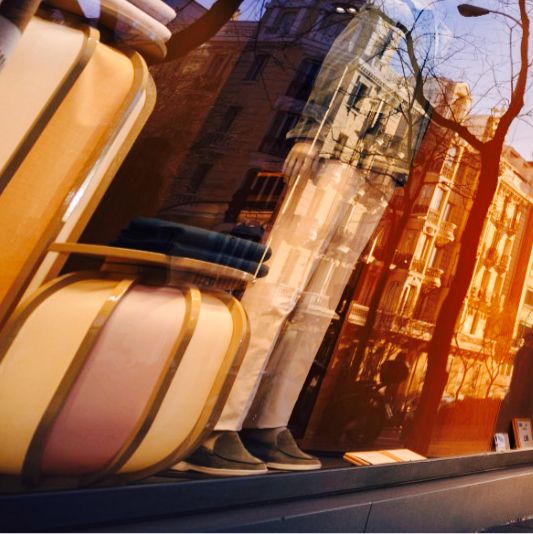 Escaparate que reflejan belleza
#madridluxurydistrict