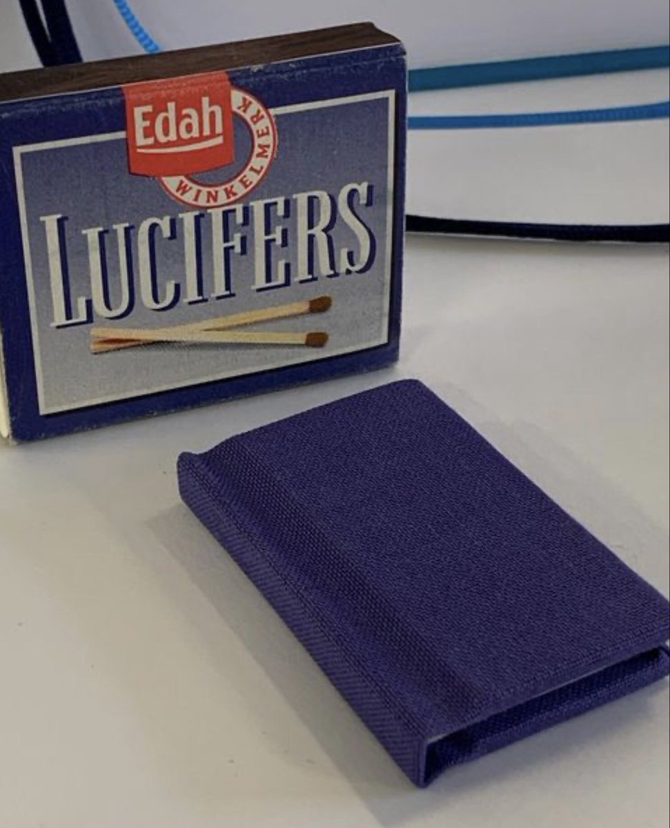 Of je lang of kort van stof bent, wij kunnen elk verhaal inbinden.
Een 52 cm dik genaaid hard gebonden boek op A4 formaat of een genaaidhard gebonden boek(je) op formaat 3,5 x 5,5 cm !!
#hardgebondenboek
#genaaideboeken 
Bezoek ook onze website:   agia.nl