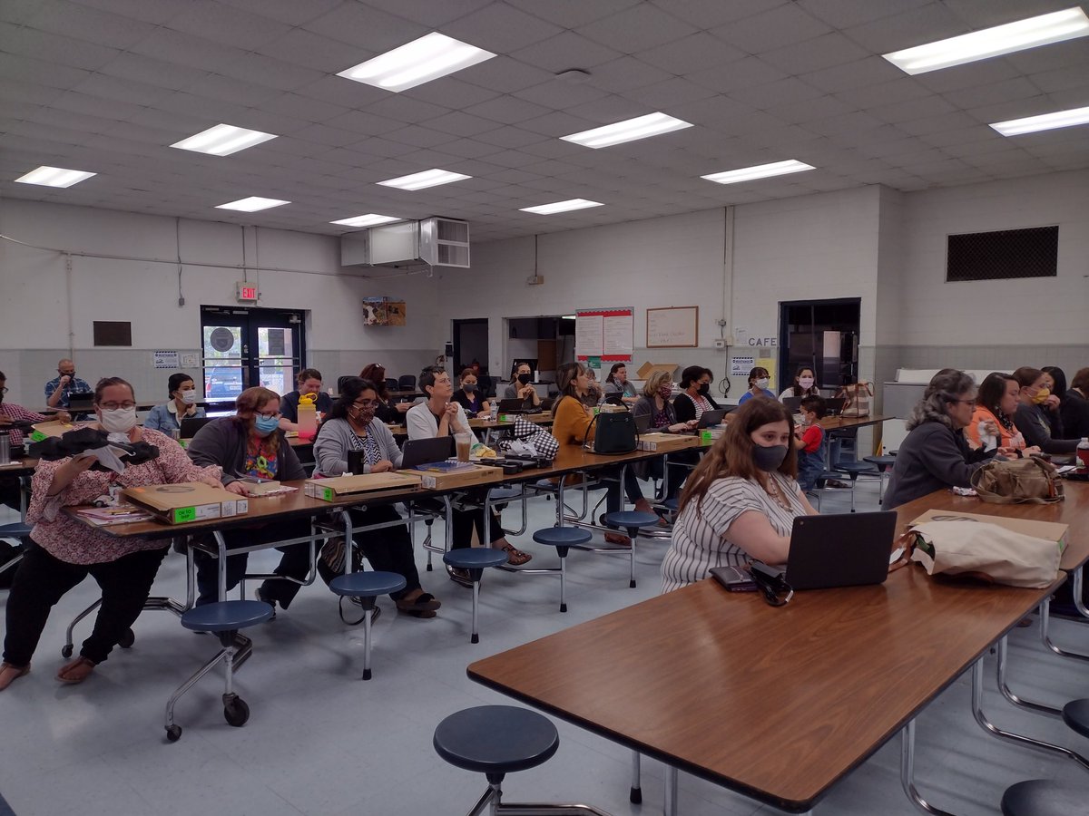 NES_Mustangs's tweet photo. @PKthru5mustangs teaching staff in professional learning on a Saturday morning 🌅

Thank you @NataliaISD for supporting us with technology and training https://t.co/Cv89wmyLxe