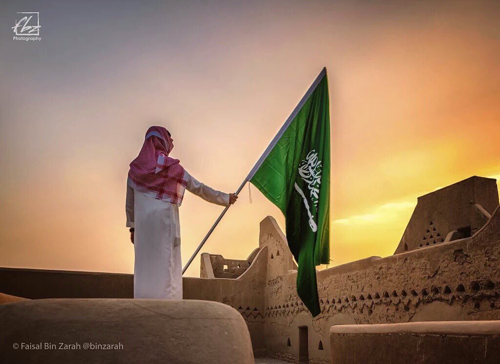 اخسر ما تشاء و لكن! إياك أن تخسر وطناً .. عشت فيه بكرامة .. و شعرت فيه بالأمن و الأمان . حفظ الله بلدنا من كيد الكائدين 
#خيانة_عظمى #خيانة_الوطن