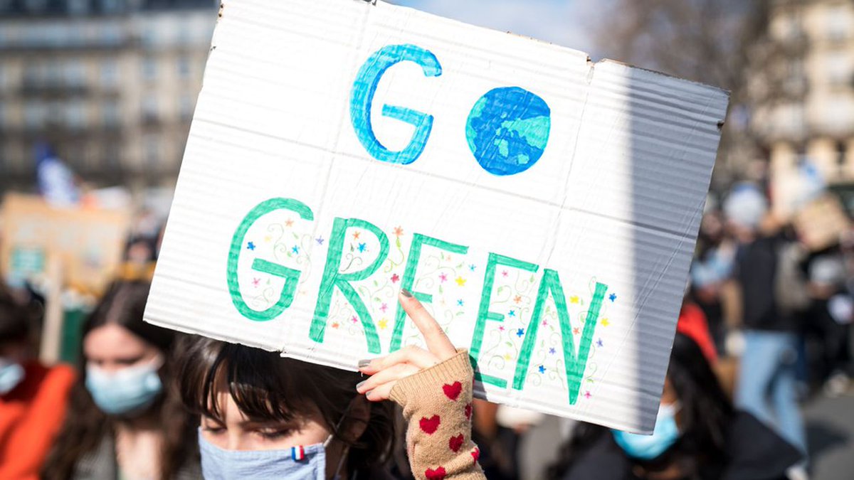 ♻️Transition écologique : les étudiants réclament d'être formés, et vite ! 
Des associations étudiantes missionnées par <a href="/sup_recherche/">Ministère Enseignement supérieur/Recherche/Espace</a>  aux côtés de Jean Jouzel &amp; Luc Abbadie pour réfléchir à la formation des étudiants à la transition écologique. 
👉 bit.ly/3s12kYA