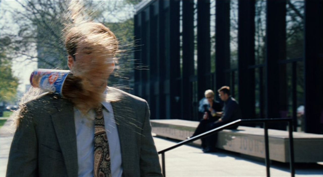 ナイトウミノワ ニコラス ケイジのウェザーマン はゴア ヴァービンスキー監督 パイレーツ オブ カリビアン のトラジコメディで ニコラス ケイジがお天気キャスターでお父さんがマイケルケインでキャメルトゥの話をしたりする映画なんです