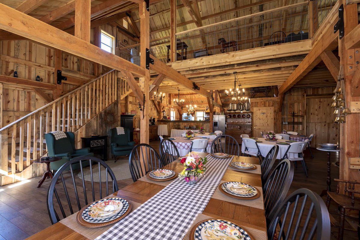 LegacyPostBeam's tweet photo. The Armstrong 4636 finished as a small event barn! And by barn, we mean true barn style finishes, including traditional girt framed walls 😍. https://t.co/epl2nzEuUy