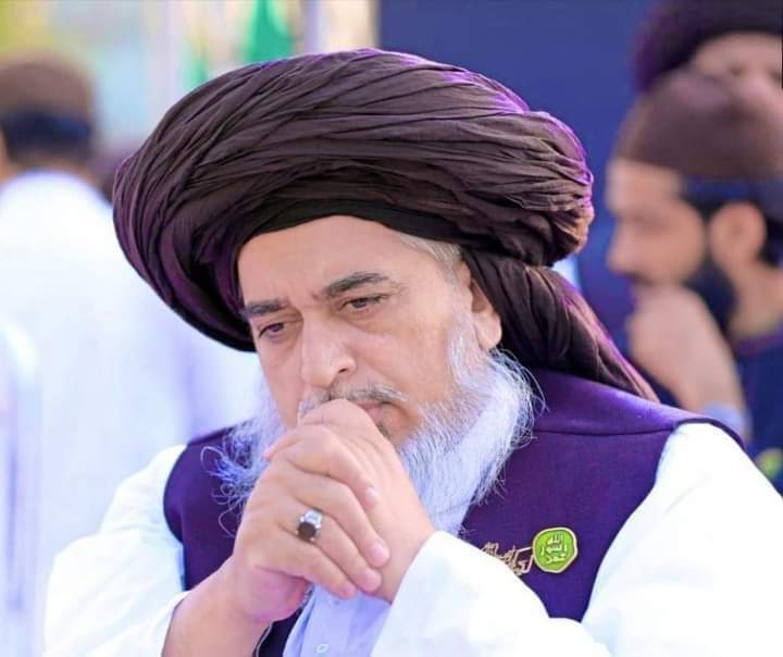 MasterTechno3's tweet photo. Eid say pehlay ni 20 say pehlay 
Safeer ko nikal do
#TLP
#20April_Deadline https://t.co/7WKclJTsDD