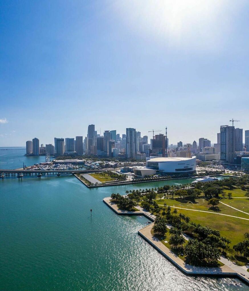 TheMiamiGuide's tweet image. There’s No Place Like Miami 🌴💙
Where would you rather be?!
📸 @westaysocial 

#miamiskyline #miamiviews #miamivibes #miami instagr.am/p/CNfIzLHnoa5/