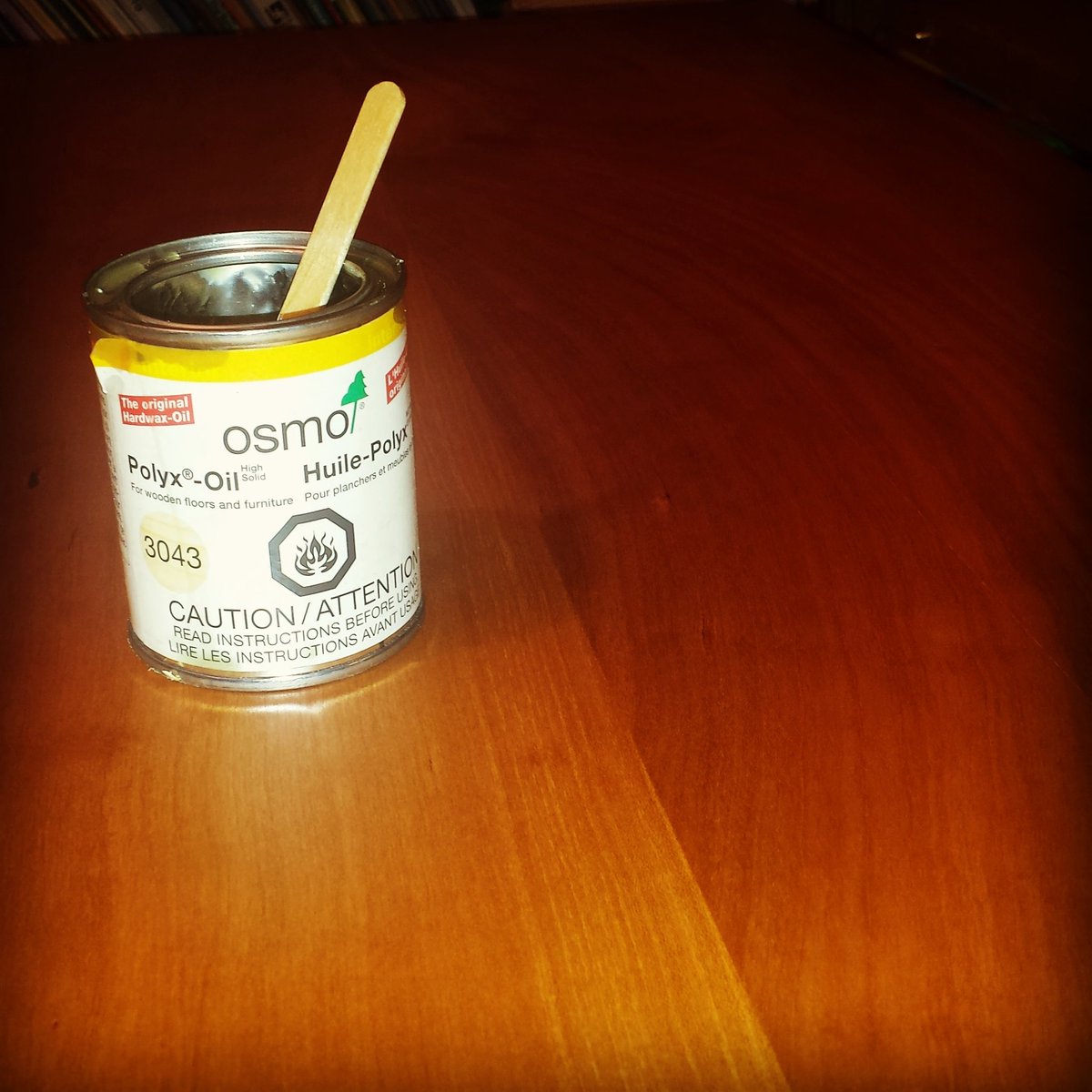 SalMarano's tweet photo. Applying 2nd coat of Osmo this morning to this Cherry table top. First time using this awesome finish. #stratfordontario #maker #makers #wood #table #DIY #woodworkingtools https://t.co/QSFqDloChw
