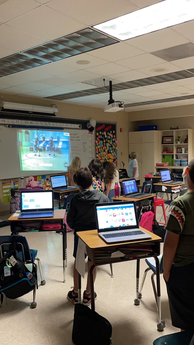 kids1stPES's tweet photo. Brain break during Saturday school. ❤️ GoNoodle. #PES2021 #PESSTRONG https://t.co/Uxov9vyjfF