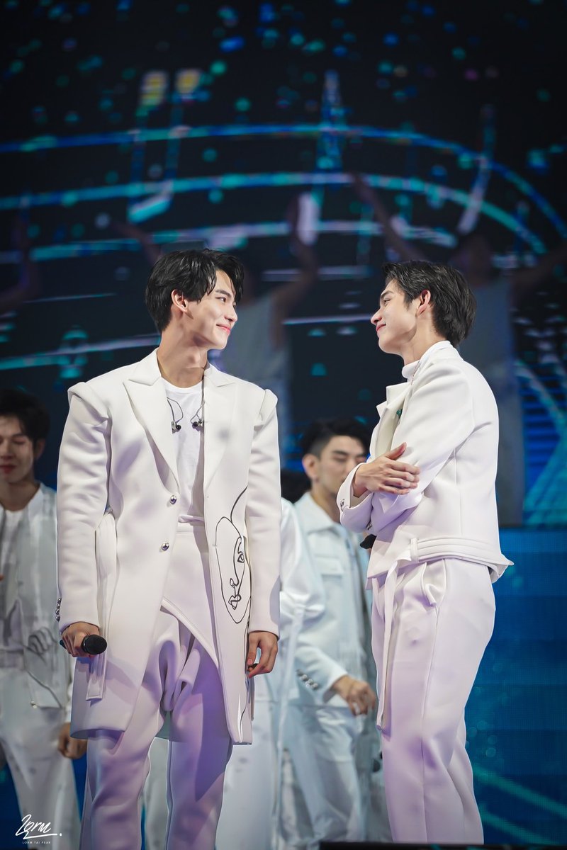 BW_pepper's tweet photo. จะให้ฉัน move ไปไหน ก็ใจมันยังหยุดอยู่ที่เธอ. #คั่นกูLiveOnStageD1 #ไบร์ทวิน https://t.co/tAbwzvrK8f