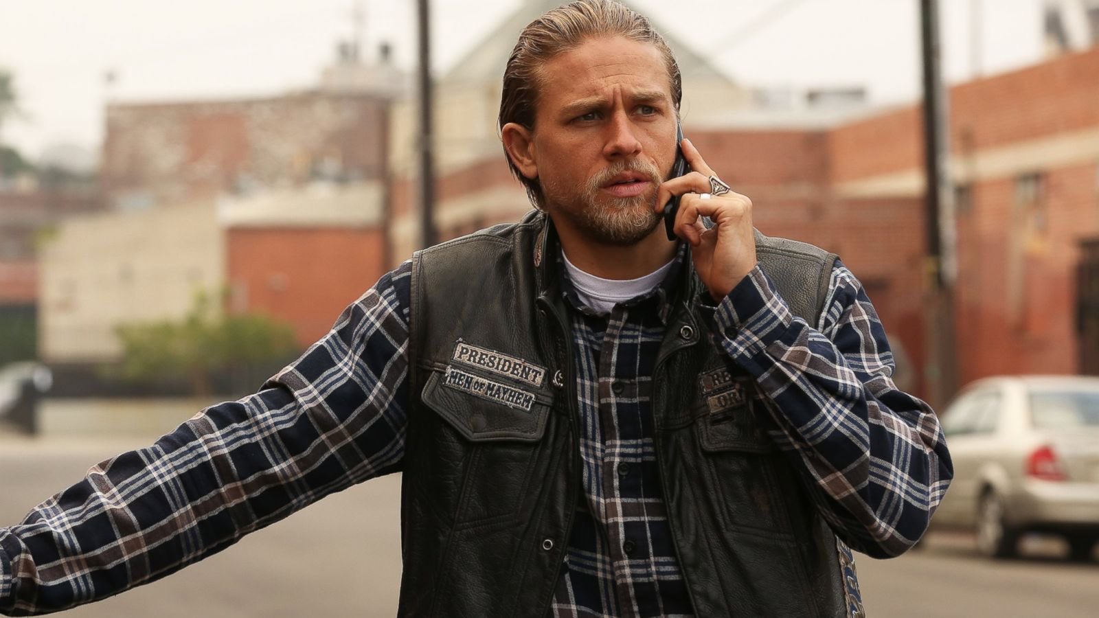 Happy birthday Charlie Hunnam! 