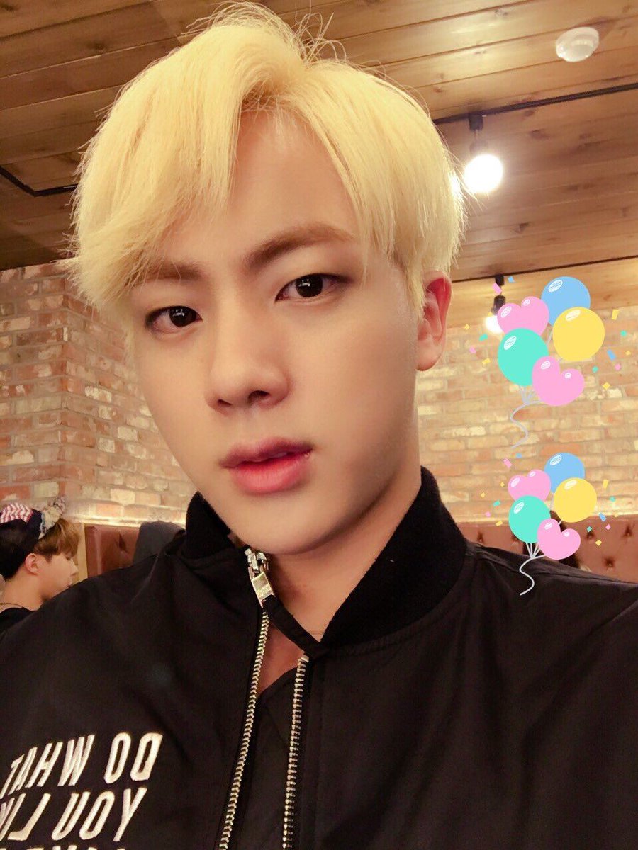 Seokjin's blond haired selcas