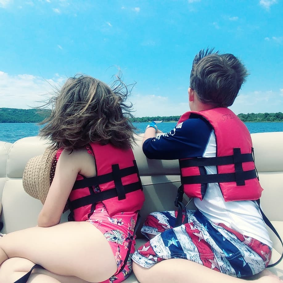 StillWatersMO's tweet photo. Marina Rentals are in full swing! Reserve early as we are experiencing high demand - especially over the weekends! To learn more please visit https://t.co/nXLFAuvvIW
#tablerocklake https://t.co/HM7UIlUW3f