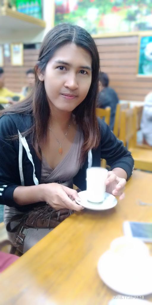 februar47599276's tweet image. နို့သောက်မလားးးး ?😜အားးးရှိတယ်နော်