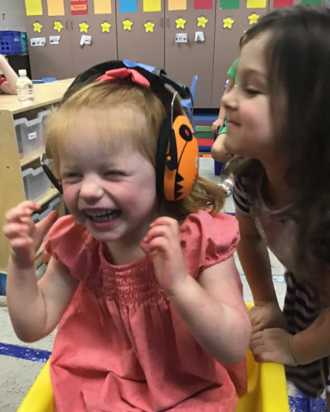 We watched a read aloud with no sound and put on noise-cancelling headphones to see if we could hear our teachers and friends or hear a song. #egeTakingFlight <a href="/HumbleISD_EGE/">Elm Grove Elementary</a> <a href="/HumbleISD_PREK/">HumbleISD ECE</a> <a href="/HumbleISD/">Humble ISD</a> #BetheLight