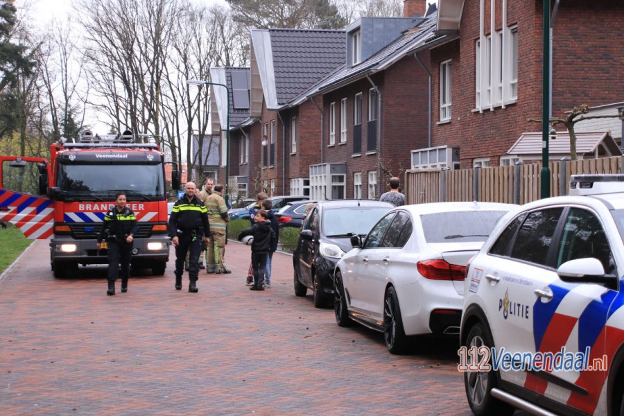 Brandweer rukt uit voor brand in magnetron aan de Lunenburg in #Veenendaal. 112Veenendaal.