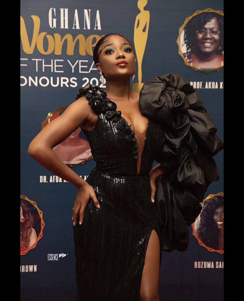 Adina_Thembi's tweet photo. Happy birthday to a diva and a queen!!! 👑The Efya!! 👑I wish you nothing but joy, fulfillment, love, success, great health, long life and more wins!!! Have an amazing birthday babyyyy!!! Love you!❤️❤️❤️🎊🎊🎊🎊 @efya_nokturnal https://t.co/Q0cDbCcYkj