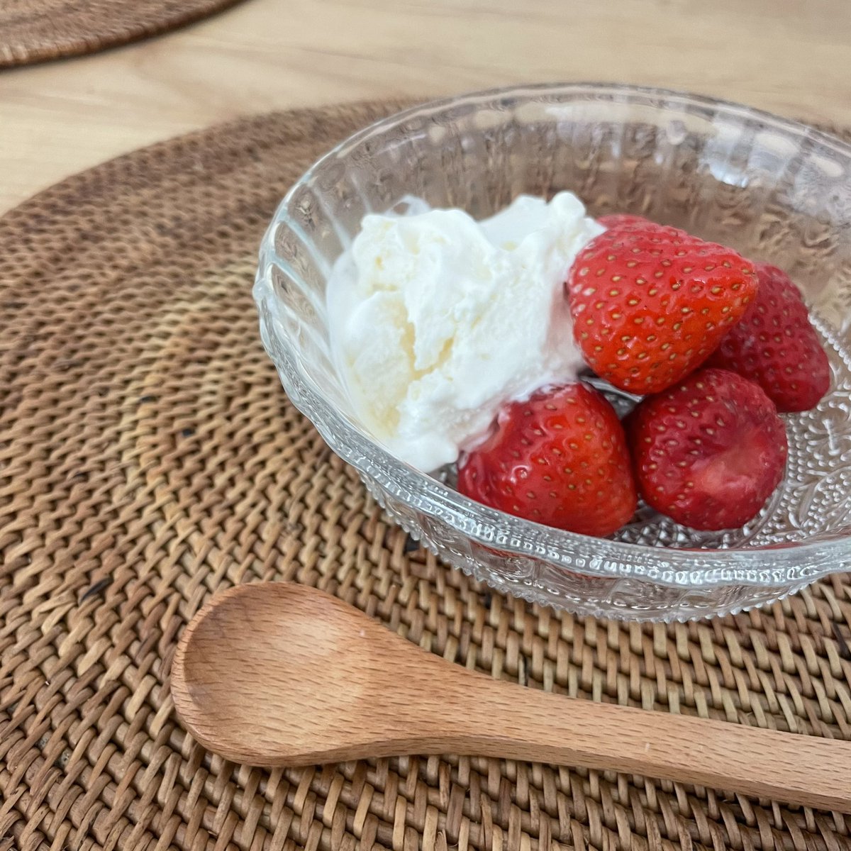 夜:たまごチャーハン、エビマヨ、ひき肉ともやしのピリ辛ラーメン
おやつ:いちごとアイス