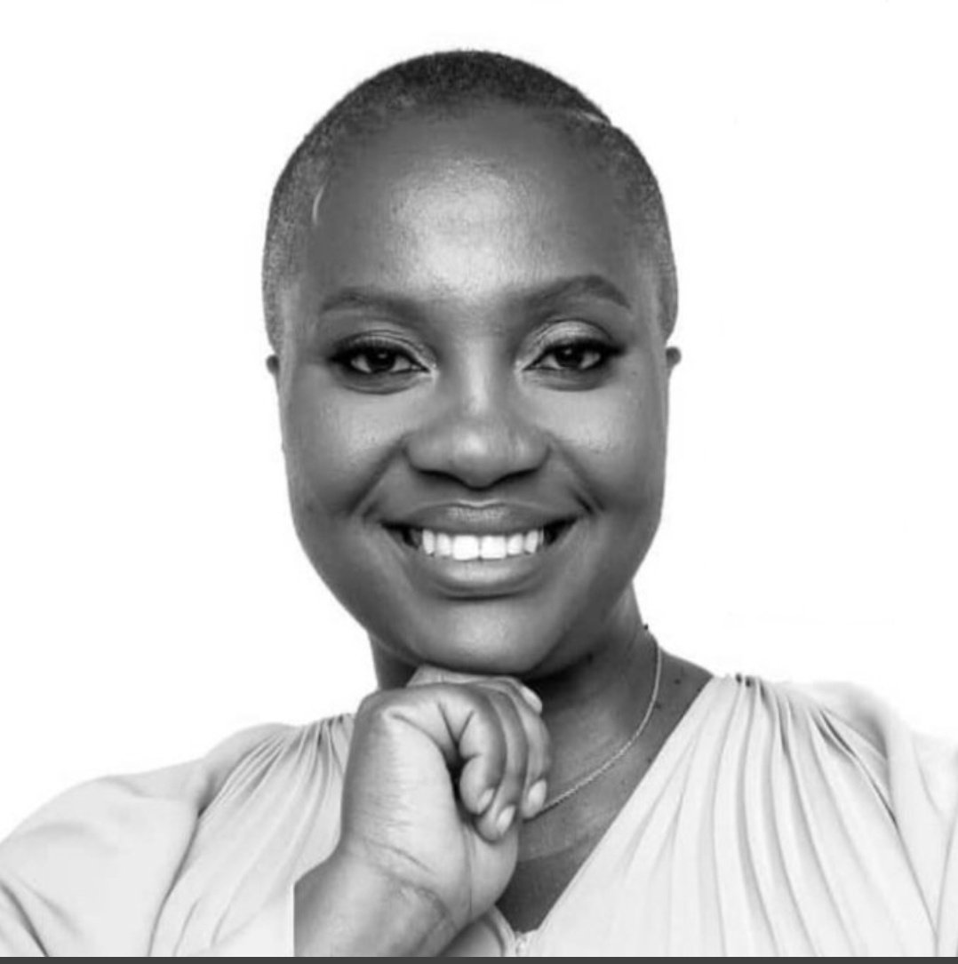 umkhathiniDa3rd's tweet image. Don&apos;t normally post people but honestly deeply saddened to hear of#Drsindi passing love your work sister RIPDRsindi