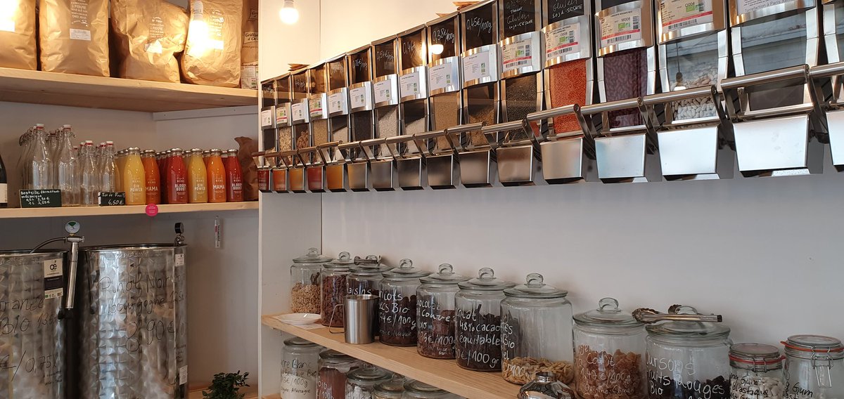 Bienvenue à la nouvelle #EpicerieCirculaire rue Pierre Girard #Paris19 💚 : que du vrac et des contenants consignés, des circuits courts, de la <a href="/lessivedeparis/">La Lessive de Paris</a>, des produits <a href="/LamazunaFr/">Laëtitia Lamazuna</a> : beaucoup de belles et bonnes choses à découvrir  😍