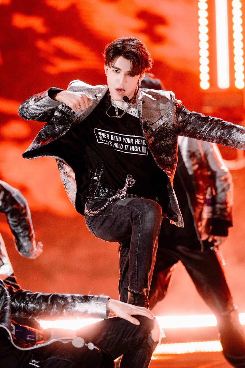 patrickpppat_id's tweet photo. [3rd Stage] Chuang x Elle

Cr: Weibo @/insight.entertaiment

#Patrick #Chuang2021xpatrick #CHUANG_To_GatherGO #CHUANG2021 #Patrick尹浩宇 #尹浩宇 #CHUANG2021xเด็กไทย #patrick_pppat #2ndVlogWithPatrick #DokiFanMeetingxPatrick
#CHUANG2021xPatrickEp8 https://t.co/EIhA5xXy1U