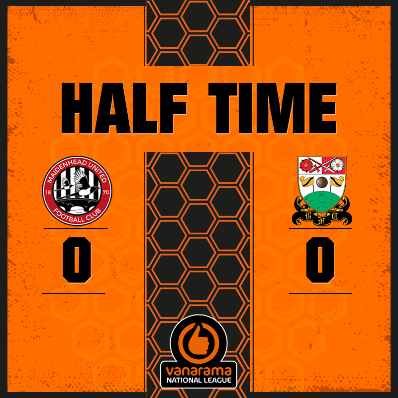 BarnetFC's tweet photo. We're all square at the break 👊

⚪️ 0-0 🐝

#MAIBNT | #BarnetFC 🐝 https://t.co/kUdqisoKM1