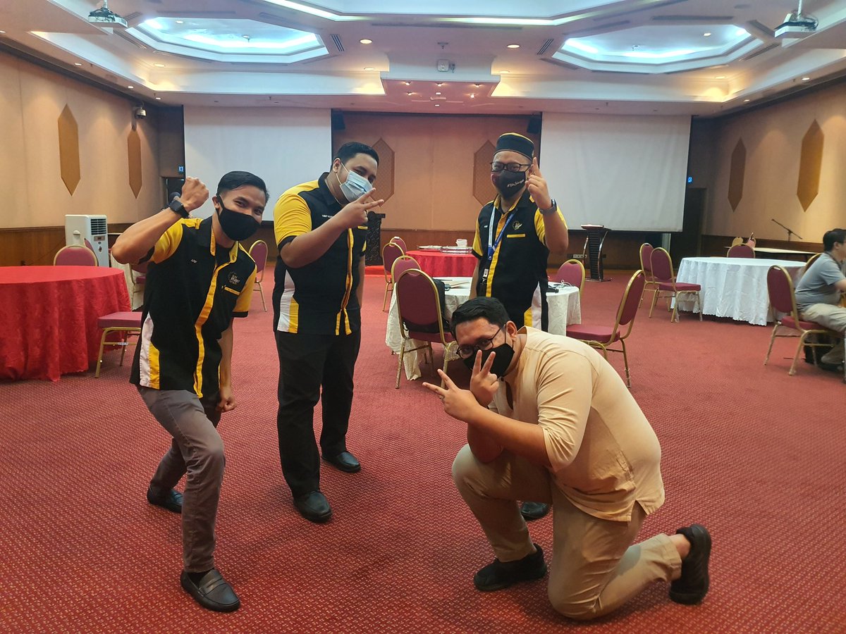 We are nearing to our end. Tomorrow will be @iium_su AGM and the time we pass to the next leadership. Special credit to this team @_nurarif08 @yusufnazaruddin @aminmubarak_ for being there from the very first day for the union. Facing the challenges together. #friendshipneverends