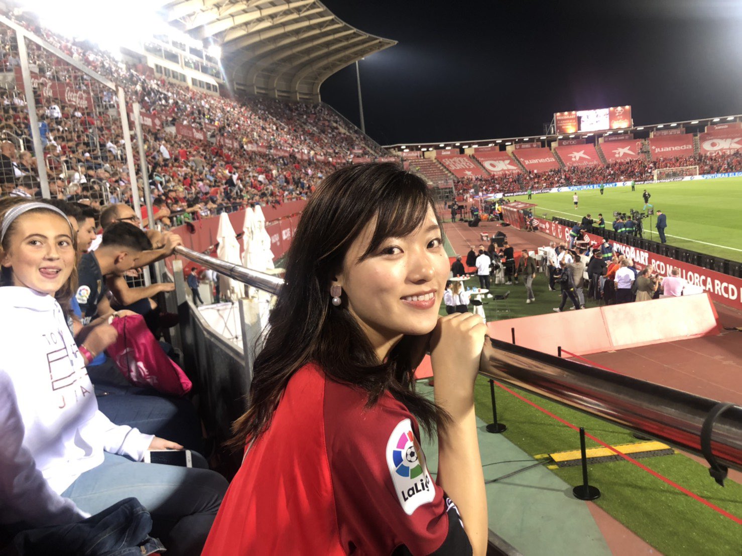 みぽ セレッソガール サッカー好きはやっぱりユニフォーム買っちゃうよね サッカー女子 サッカー スペイン 海外サッカー 観戦 Spain Soccer レアルマドリード マジョルカ ユニフォーム女子 最前列 セレッソガール セレッソ大阪