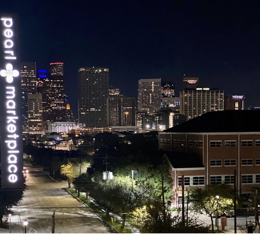 What a view from our 1,128 sq. ft. two-bedroom apartment home. Available now for immediate move-in. #luxuryliving #midtownliving #midtownapartments #houstonapartments