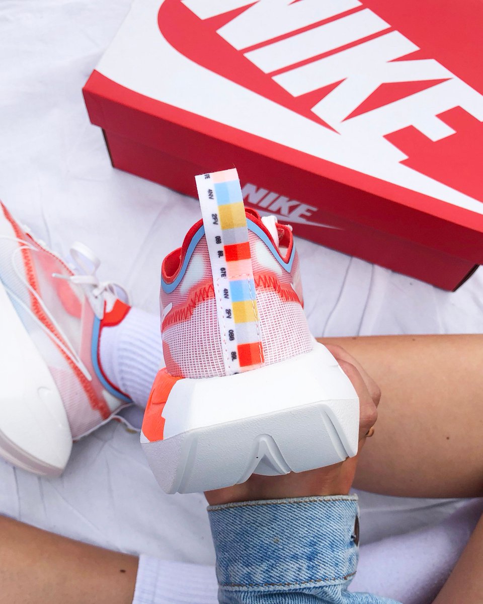 TheSoleWomens's tweet photo. 🤯 ONLY £50 🤯
Cop this Nike Vista Lite in the Nike sale now!

Link > https://t.co/fxLm6iuv9f

*Sign in to use code SPRING21 at checkout for extra 20% off sale https://t.co/ESxDfXbqCO