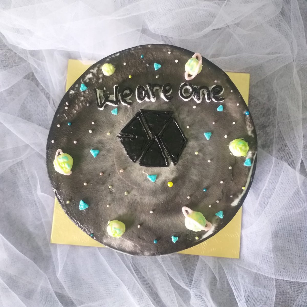 exoleridandanie's tweet photo. like idol like fans :) @weareoneEXO
btw, happy anniversary exo!! ๐ปโค #9ToEternityWithEXO
#9rowingWithEXO @erigor_project
from this to this https://t.co/t4wHYIRLD2