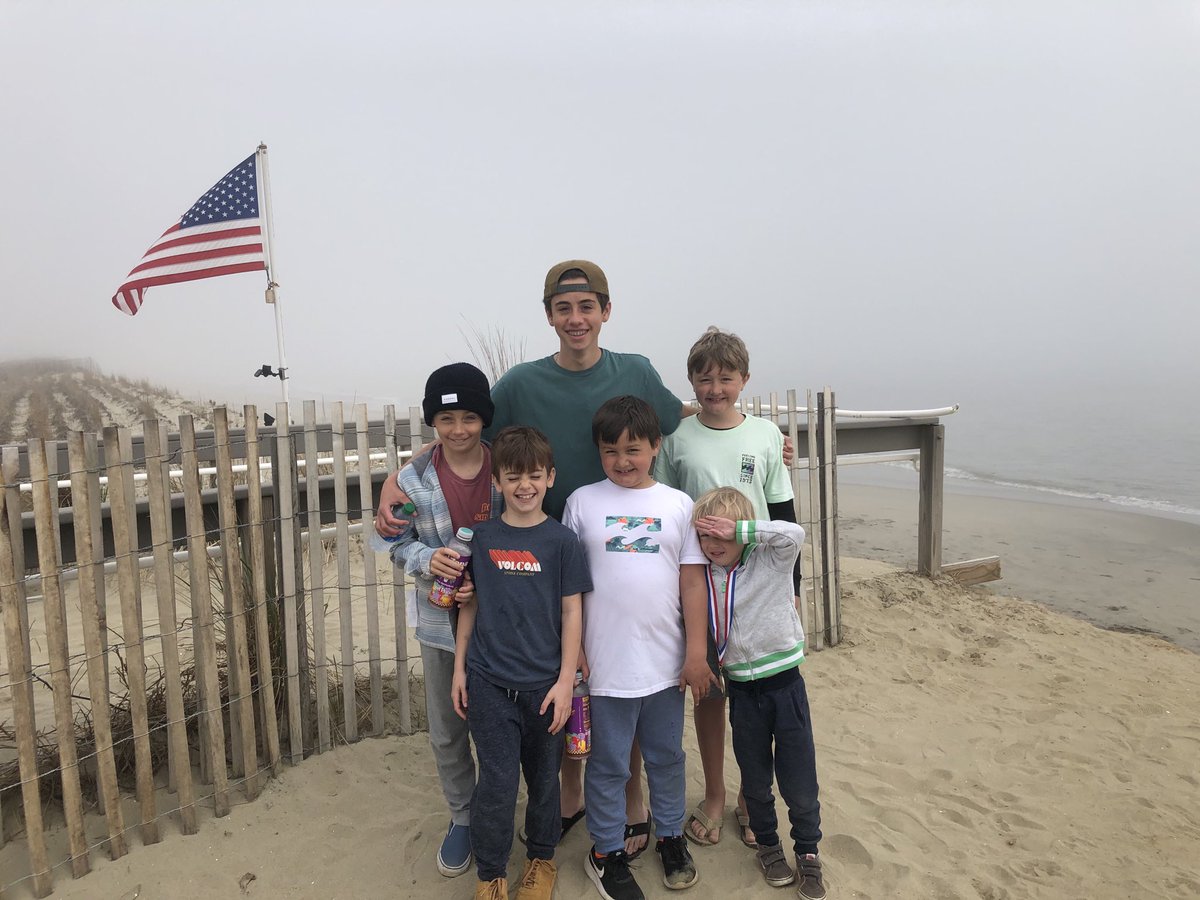 dfenhagen's tweet image. My people at halfway mark of the #stepupforstem 5k! Go #teamibmovin ! ⁦@AFFIRMtweets⁩  @ibm #stem