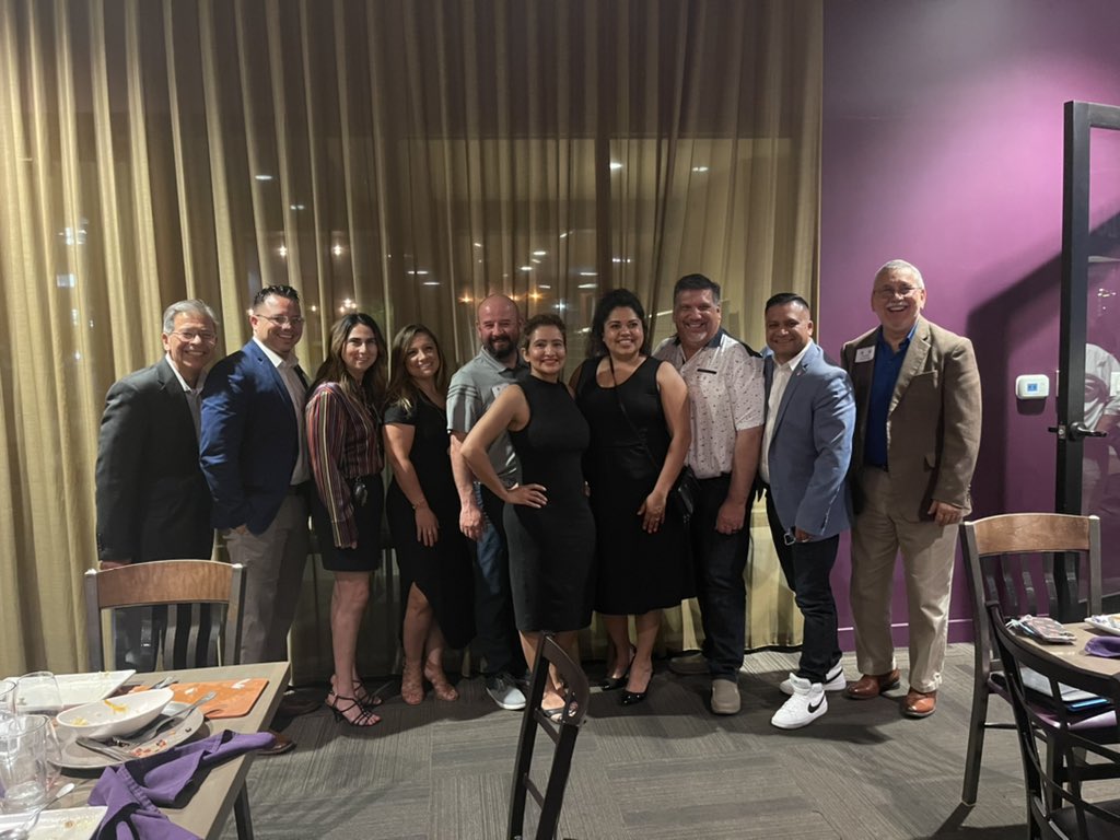 FourAcademy's tweet photo. 4 Corners En Vivo ! Phoenix AZ @gcu   LETS GO !!!!! ALAS @utahalas @01COALAS @OfficialALASNM @latinosinacti0n https://t.co/Ey2jjwAwre