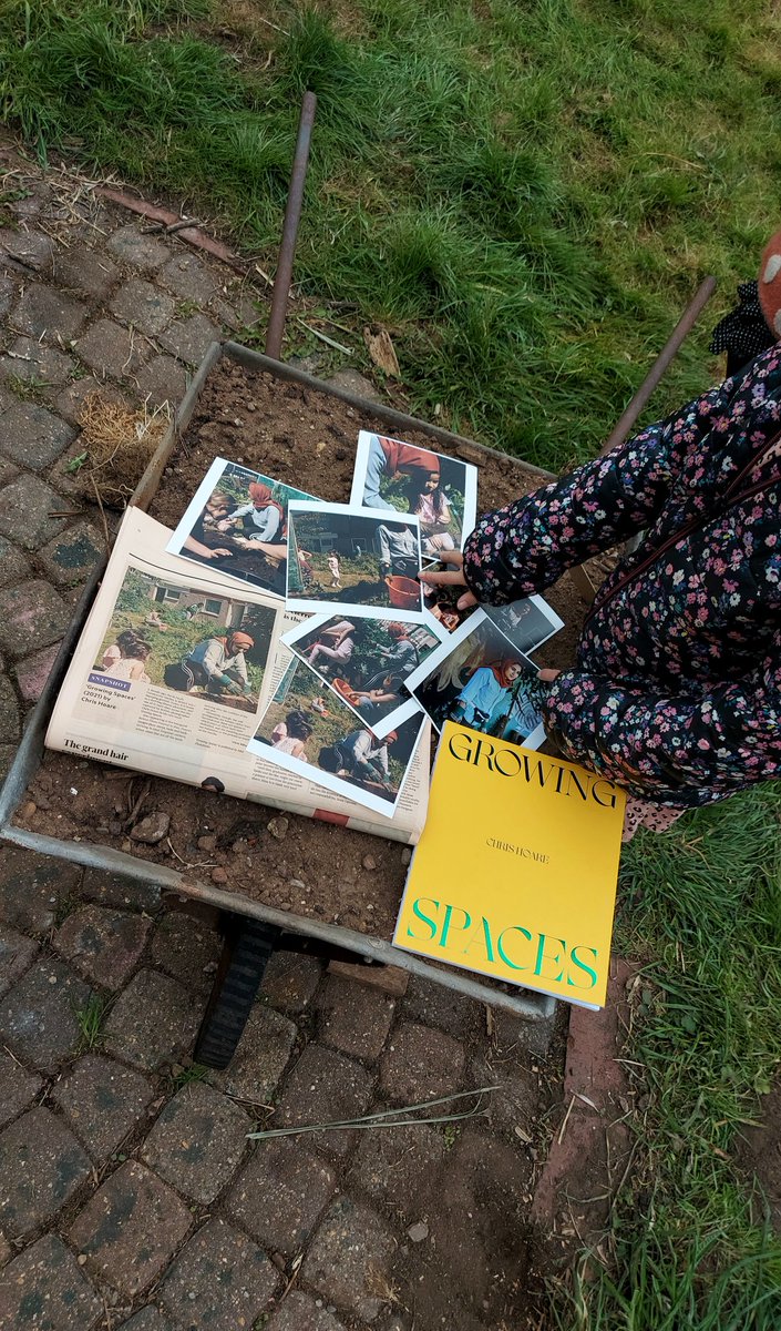 kurd_tara's tweet photo. We're appreciative to receive a copy of #GrowingSpaces from #ChrisHoare this afternoon. Just like the last time we met, the sun appeared for the occassion π https://t.co/Skb9lgQwb2