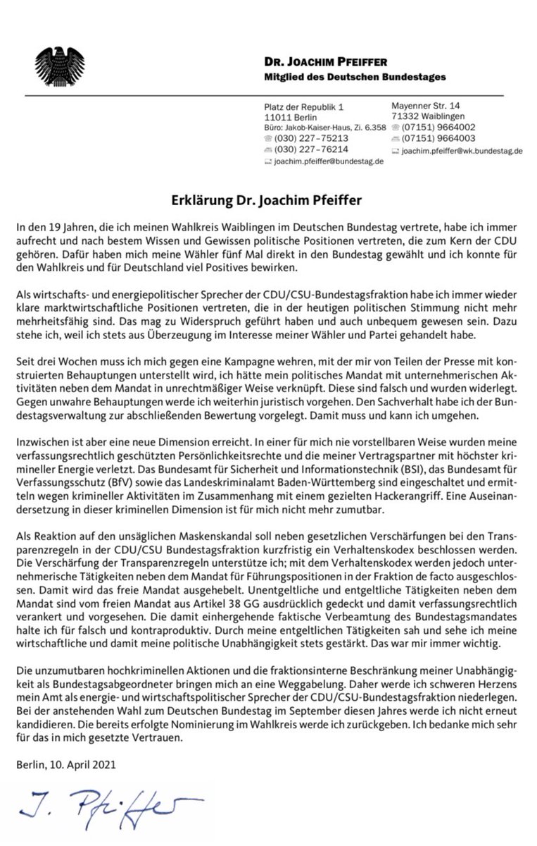 HollsteinM's tweet photo. Die Erklärung von MdB Pfeiffer finde ich merkwürdig. Entweder man hat sich nichts zuschulden kommen lassen, dann gibt es keinen Grund zurückzutreten. Oder aber doch, dann sollte man das reuig und nicht unter Absingen schmutziger Lieder tun. https://t.co/9oEWlcyoiQ