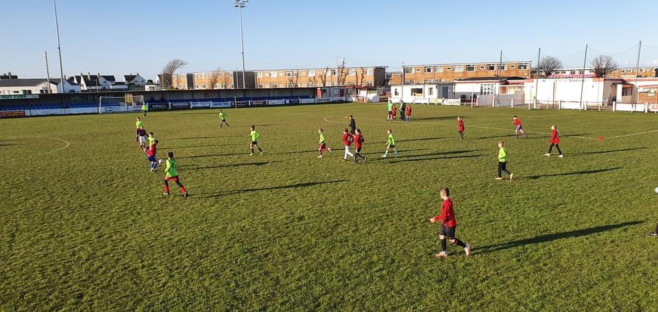 ptfcseasiders's tweet photo. Schools Football: Our Head of Academy @RyanTur60871079 was out at 5:30am yesterday morning sorting Bastion Road for the @DenbighshireSF1 trials for years 5/6. 
Fantastic work Ryan &amp; great to see our club supporting the @WelshSchoolsFA Football community.

Sponsored by @UpgradeEco https://t.co/eOVPXzM9PR
